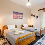 Apartamento Seaside Family Haven - Avia's Spacious Getaway *