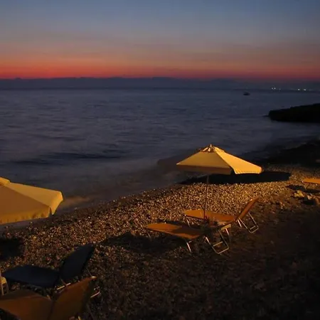 דירה Seaside Family Haven - Avia's Spacious Getaway *