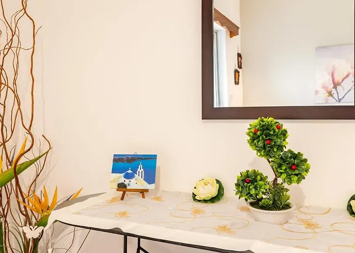 Seaside Family Haven - Avia's Spacious Getaway Avía