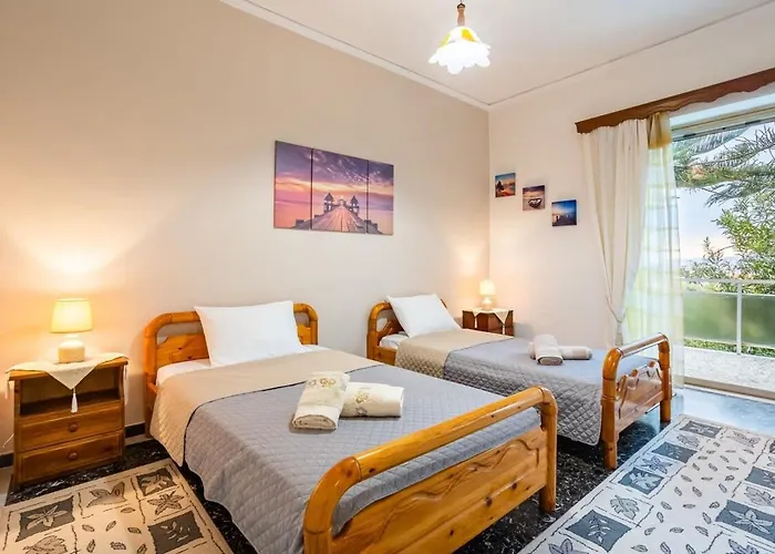 公寓 Seaside Family Haven - Avia's Spacious Getaway *