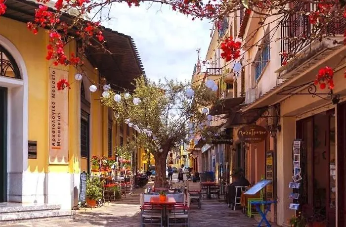 Seaside Family Haven - Avia's Spacious Getaway Avía