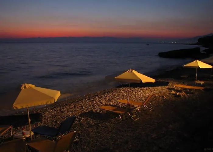 Appartement Seaside Family Haven - Avia's Spacious Getaway *